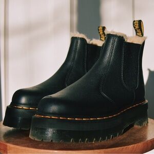 DR. MARTENS PLATFORM BOOTS